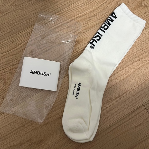 AMBUSH LOGO SOCKS - Picture 4 of 4